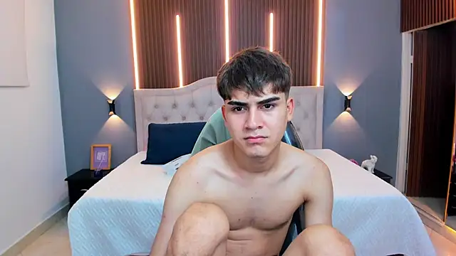 Tommy18__'s cam snapshot