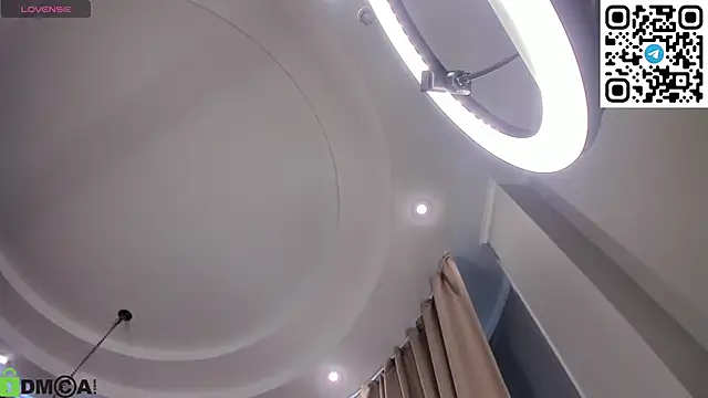 Naomi___Rias's cam snapshot