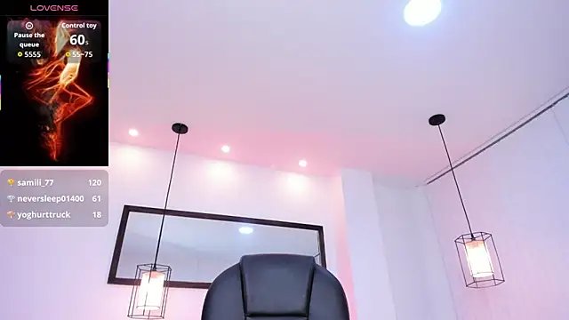 miavegas1's cam snapshot