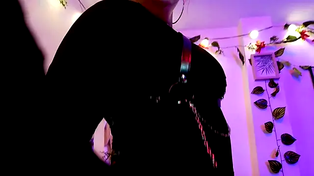 sapphire_lilac's cam snapshot