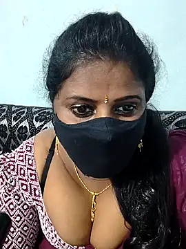 siri_telugutamil's cam snapshot