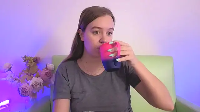 Sofia_Bushe's cam snapshot