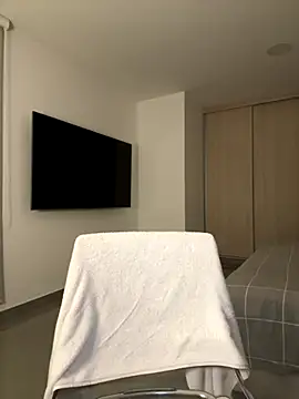 Curlyierr's cam snapshot