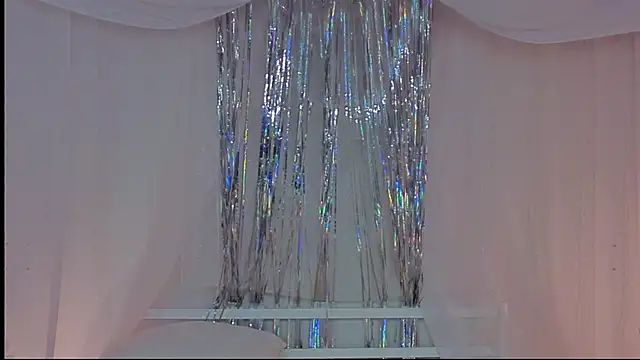 WICKEDEMBER's cam snapshot