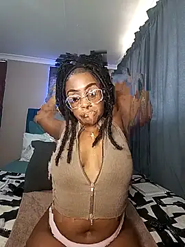 Queen-Chocolate's cam snapshot