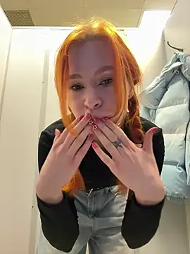 _Little_Ginger's cam snapshot