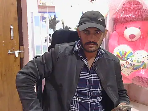 HotXKrish's cam snapshot