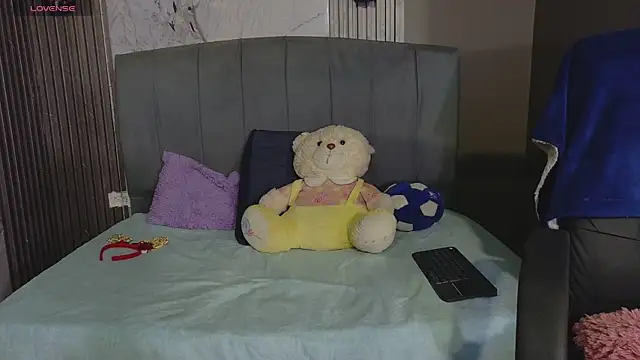 Cloe16_'s cam snapshot