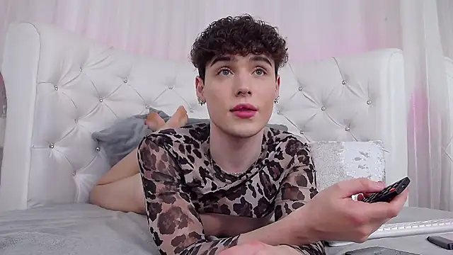 RobbyCharming's cam snapshot