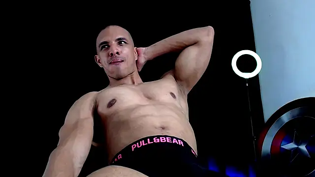 Antonywebb94's cam snapshot