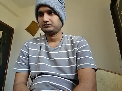 young-hairy-jon's cam snapshot