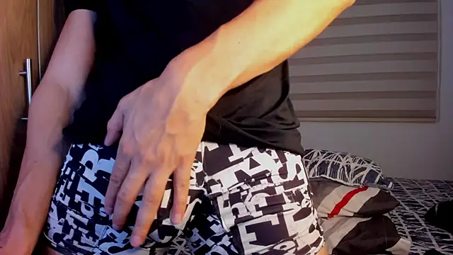 Mastrangelo_xxx's cam snapshot