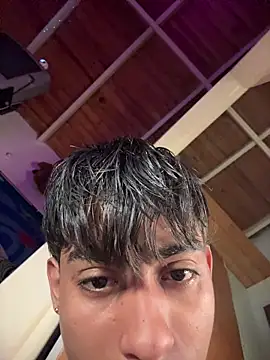 Mauuu18 live sex cam