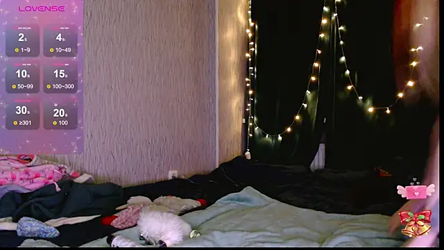 mischellemeow13's cam snapshot