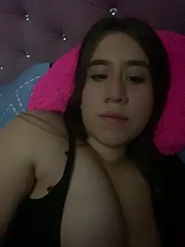 Scarlett_Noire_outdoors's cam snapshot