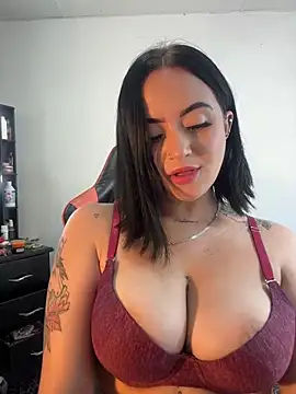 emily_acorn's cam snapshot