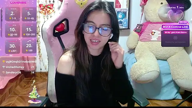 Maggie_Fox3's cam snapshot