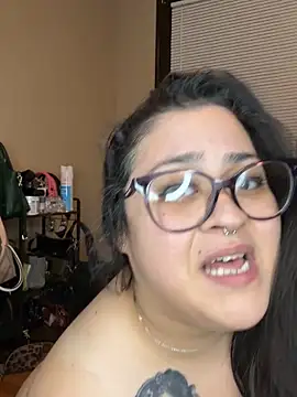 Tillymarie's cam snapshot