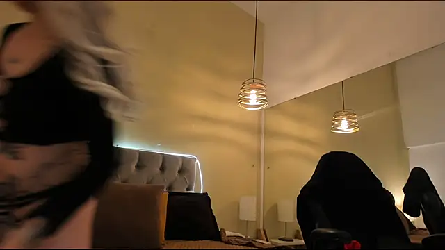 Saskia_Vellour's cam snapshot