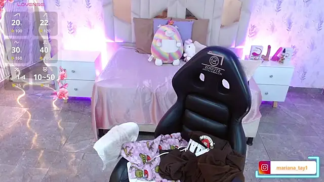 MARIANA_TAY1's cam snapshot