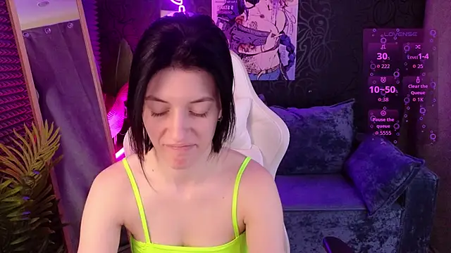 roxy_riot_'s cam snapshot