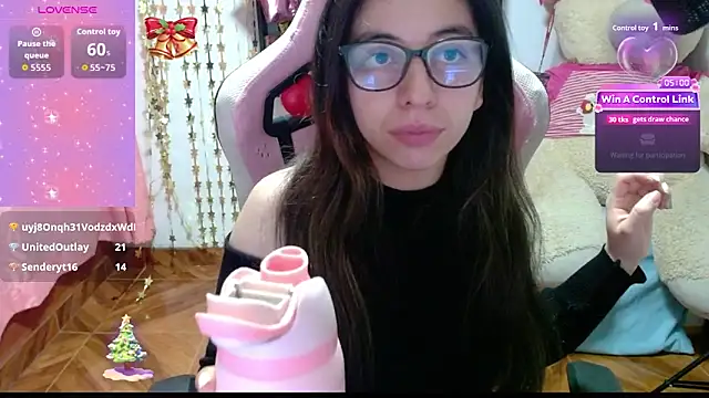 Maggie_Fox3's cam snapshot