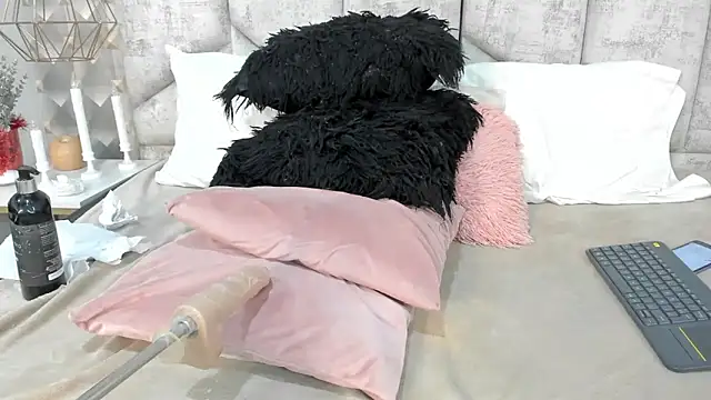 AshleyHill2's cam snapshot