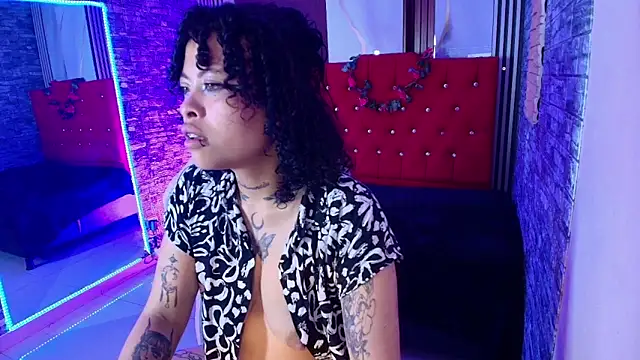 mia_hernnandez's cam snapshot