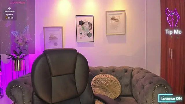 raven_stonee's cam snapshot