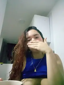 emy_ross_'s cam snapshot