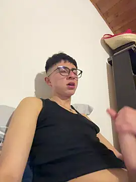 CamiRojas_boy live sex cam