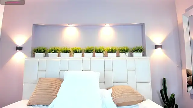 LunnaBlake live sex cam