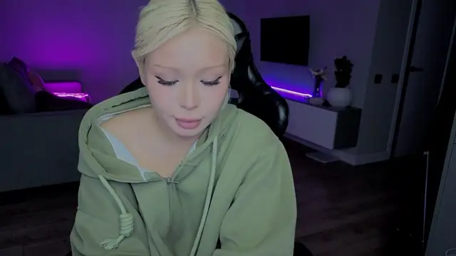 RileyMee live sex cam