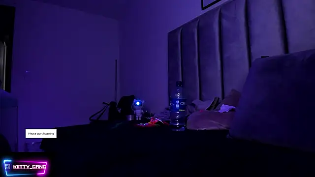 Kitty_Gang's cam snapshot