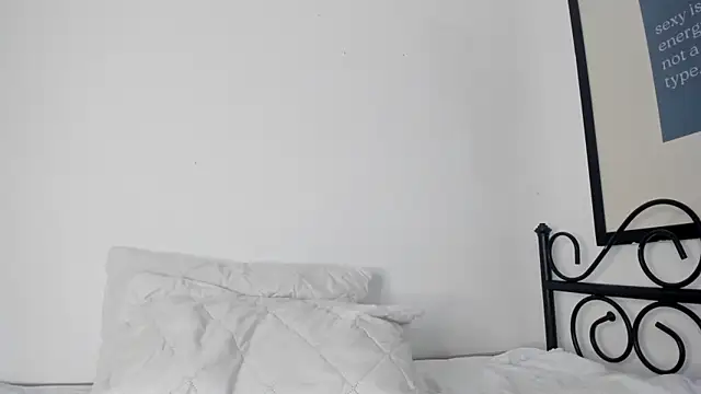 Dhalila_'s cam snapshot