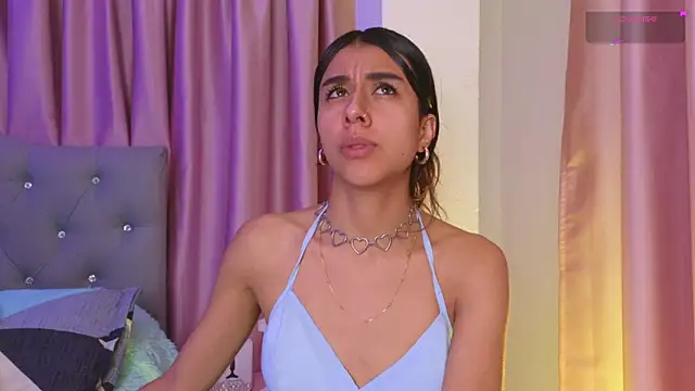 Emiily_Scott1's cam snapshot