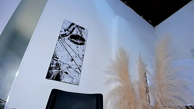 africa_holmes's cam snapshot