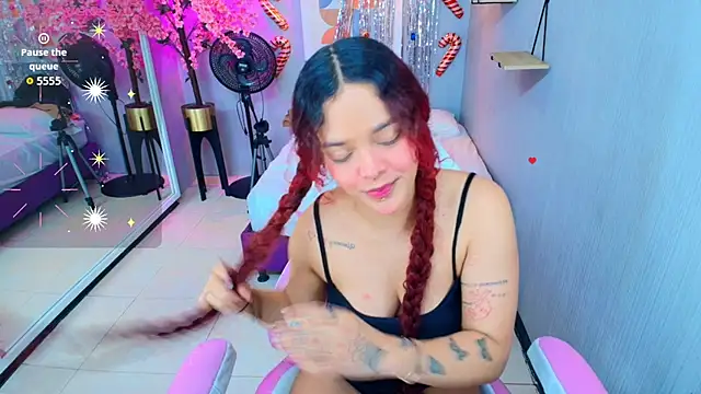 Maggy_t18's cam snapshot