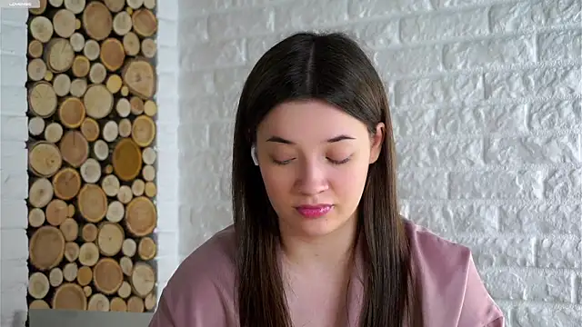 LowOncoming's cam snapshot