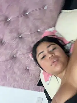 aashley_jones's cam snapshot