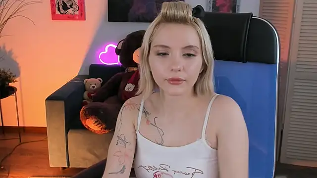 AuroraWrenfield's cam snapshot