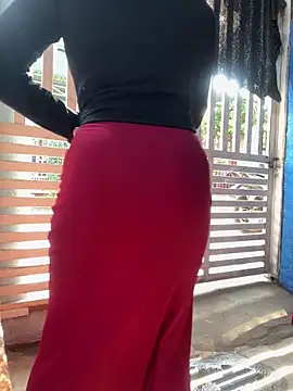 BigAssBee's cam snapshot