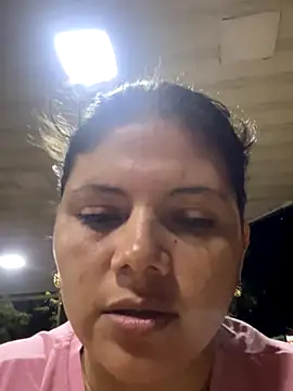 lady_and_charly's cam snapshot