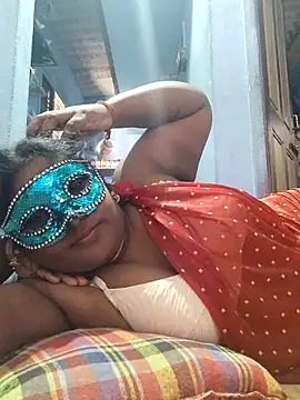 divyatamil143's cam snapshot