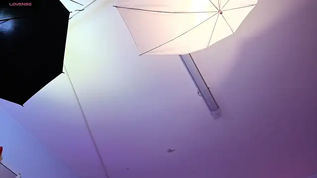 sarah_cruzz_'s cam snapshot