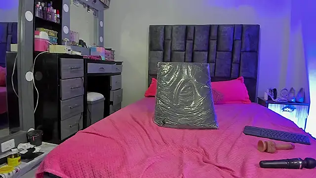 Esmeraldaa-'s cam snapshot