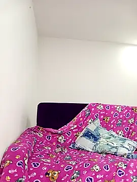 April_Becker's cam snapshot