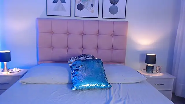 zoe_jones13's cam snapshot