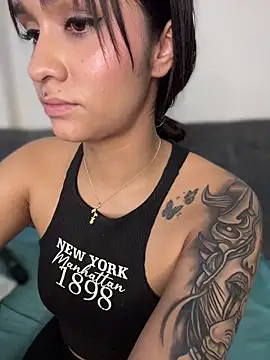 Isabella-Teen's cam snapshot