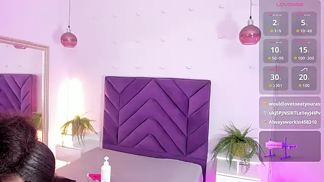 Maddyjohnsonn's cam snapshot